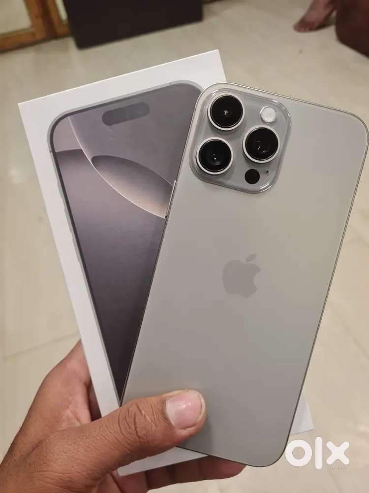 HOLI OFFER IPHONE 14PRO MAX IT'S REFURBISHED PEICE CONTACTME