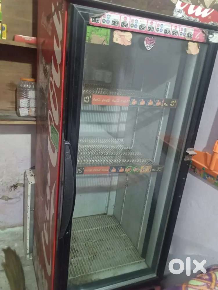 Display Fridge best and Working condition good cooling