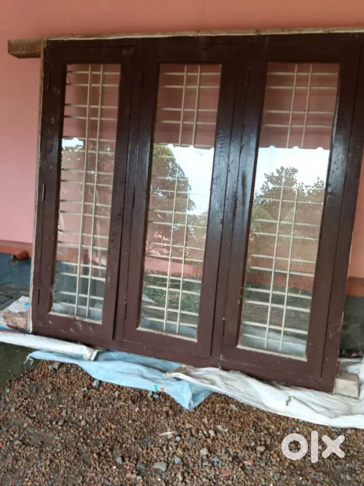 മൂന്ന് പാളി അഞ്ഞിലി മര വിൻഡോ (Three Panel Anjili Wood  Full Window )