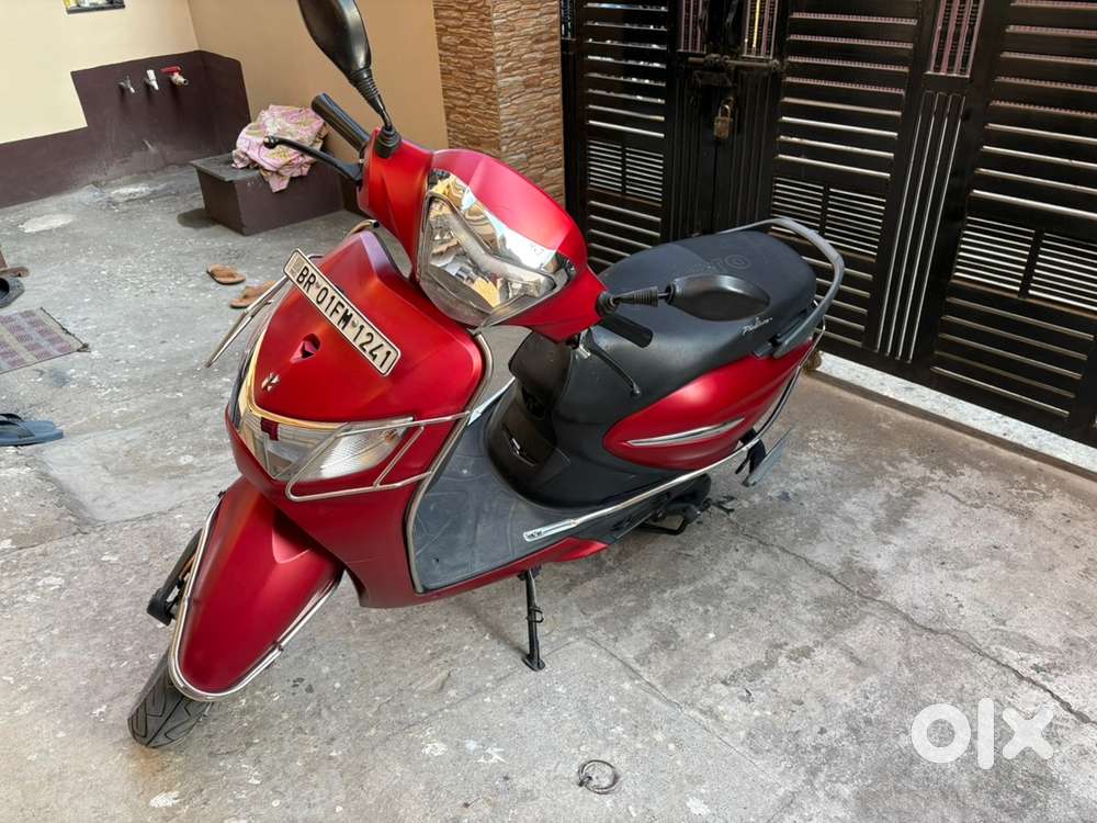 Excellent look and new Pleasure plus scooty