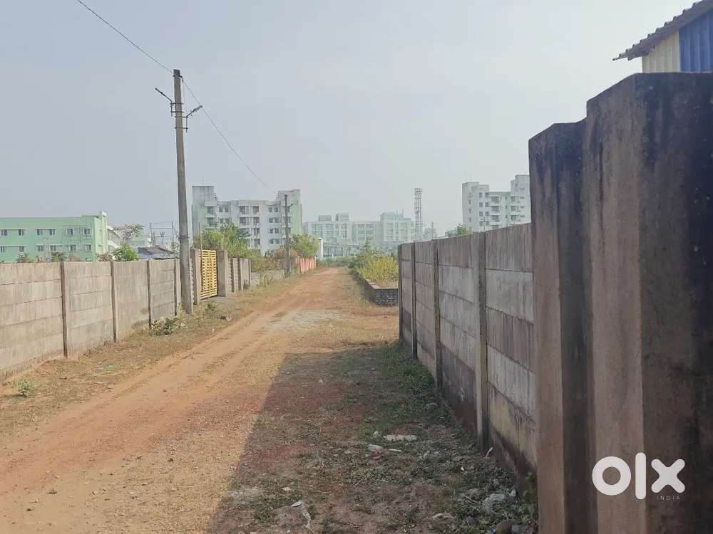 Commercial plot Behind PRM Medical college