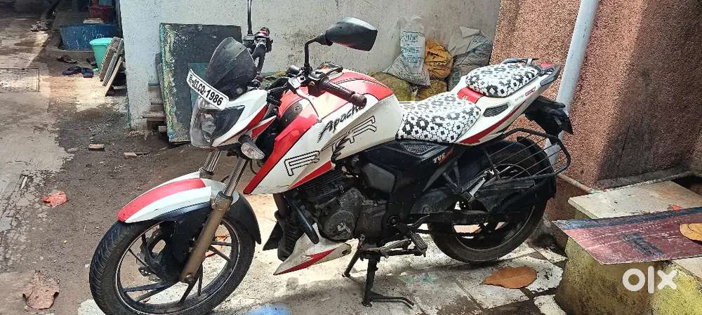 Apache RTR 200 cc.  2017 for ₹40000 only