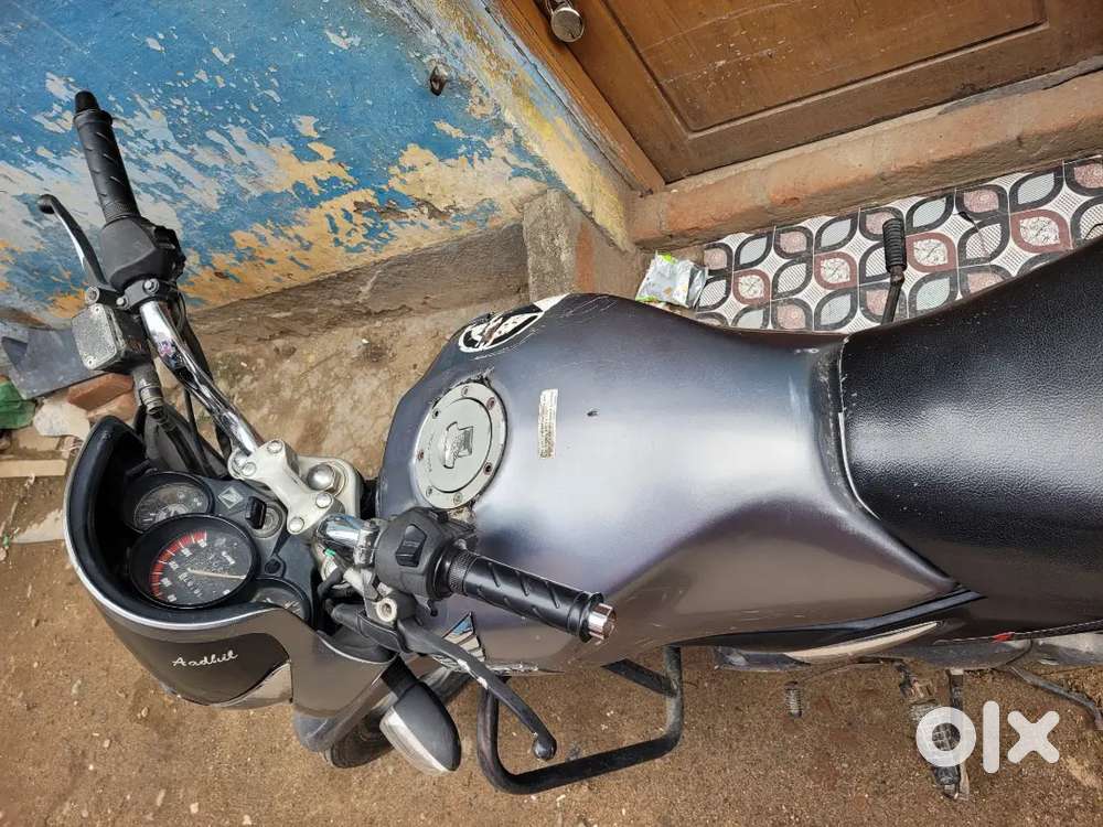 Self condition back new tyre