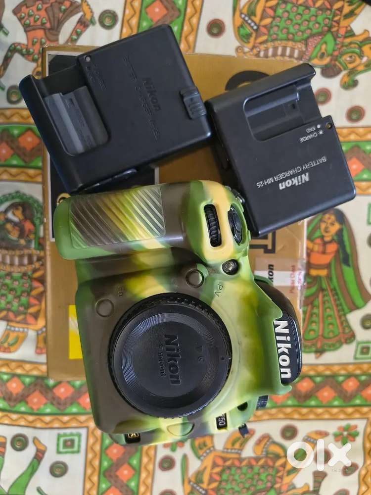 Nikon D750 with 2 battery and original charger