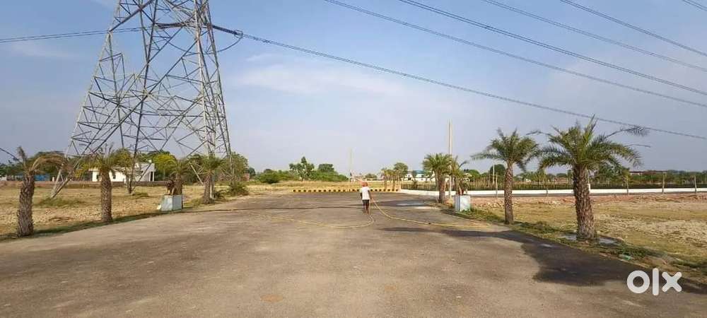 बेस्ट प्रॉपर्टी ले लखनऊ में HCl it' CITY खुर्दही बाजार से कुछ ही दूरी