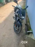 Pulsar Black 150