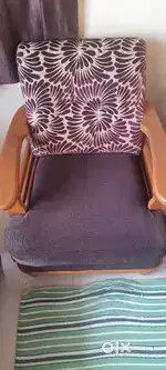 Wooden Sofa Set 5 seater (3+2) and 2 nilkamal plastic chair & 1 table