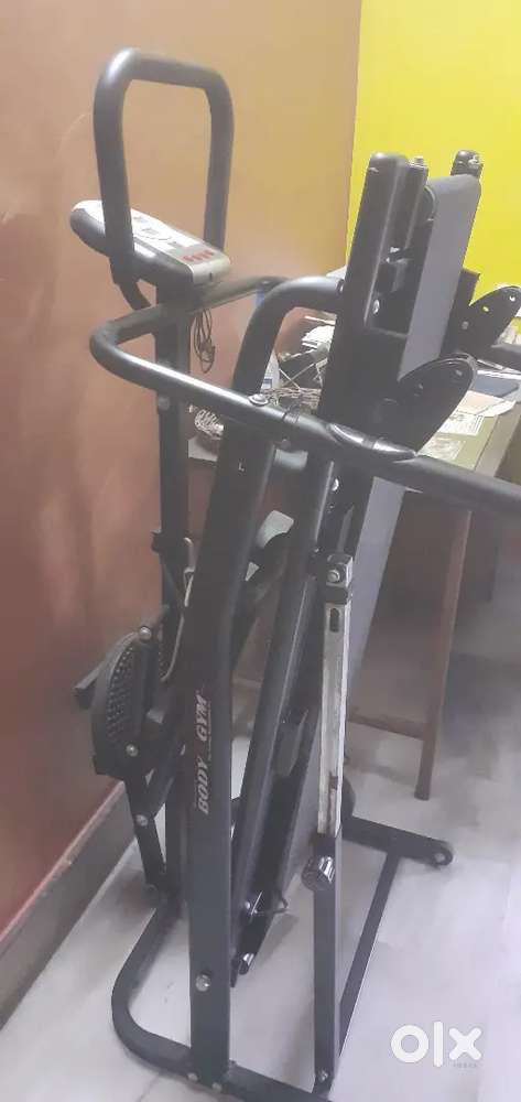 BODY GYM 4 IN ONE MANUAL WALKER