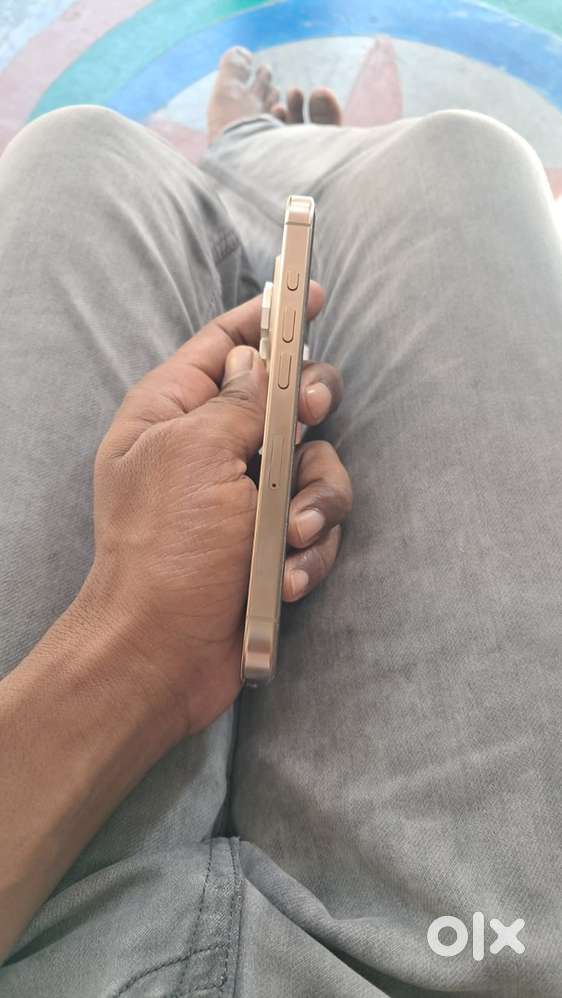 i phone 16 pro