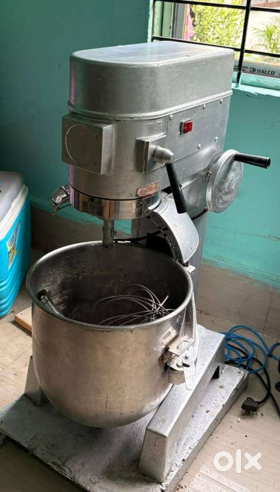 Planatery mixer good condition