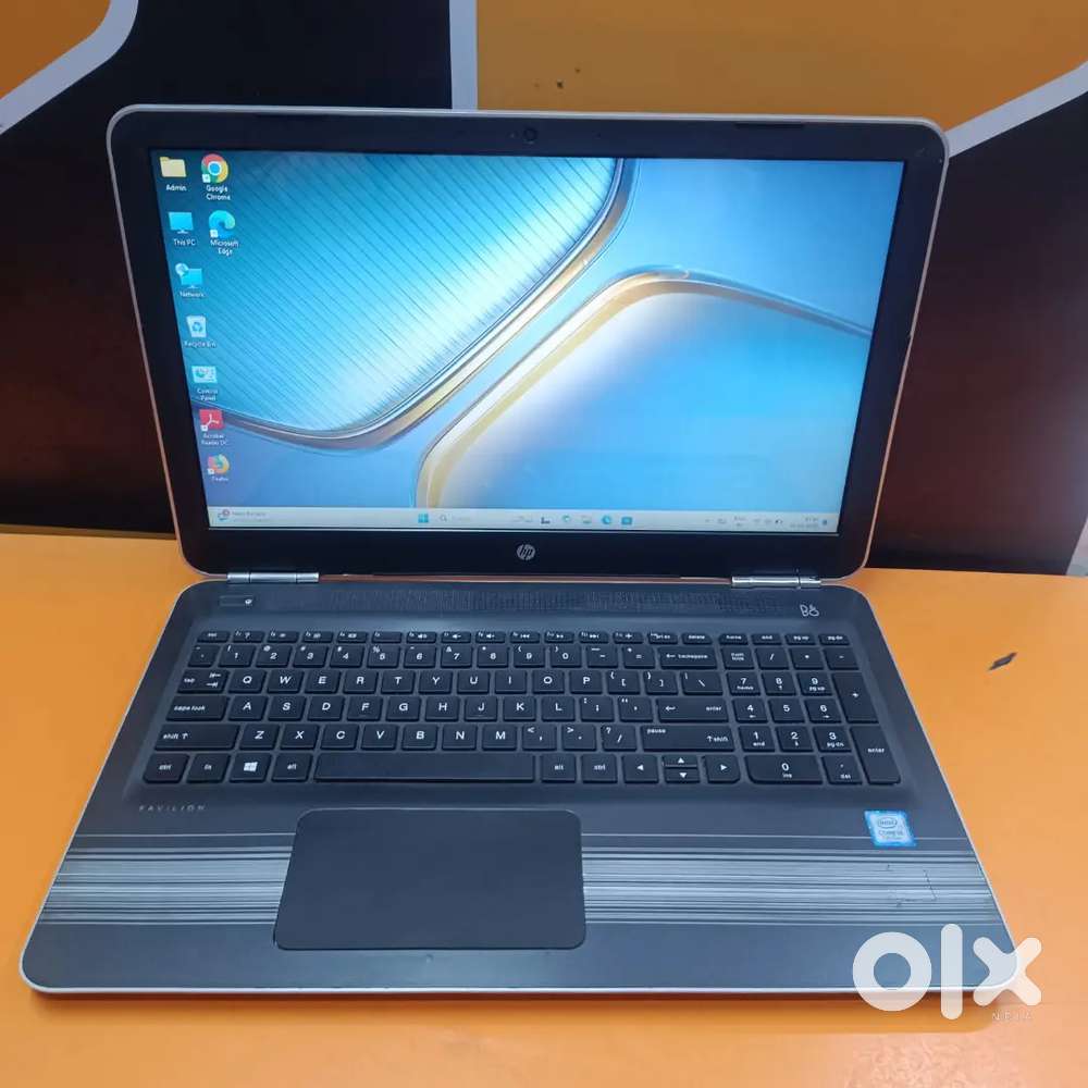 DIWALI SALE ~ HP PAVILION 15 MODEL CORE I5 7TH GEN LAPTOP