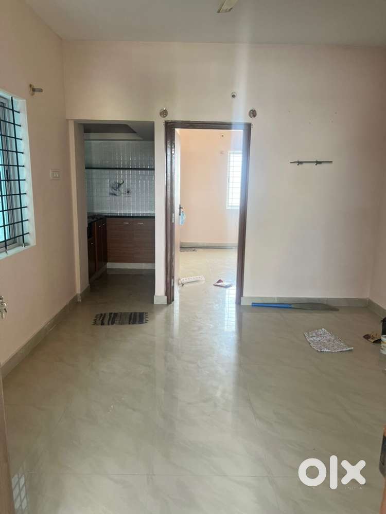 House for rent in 3rd floor. Batchelors allowed. 13500 rent.