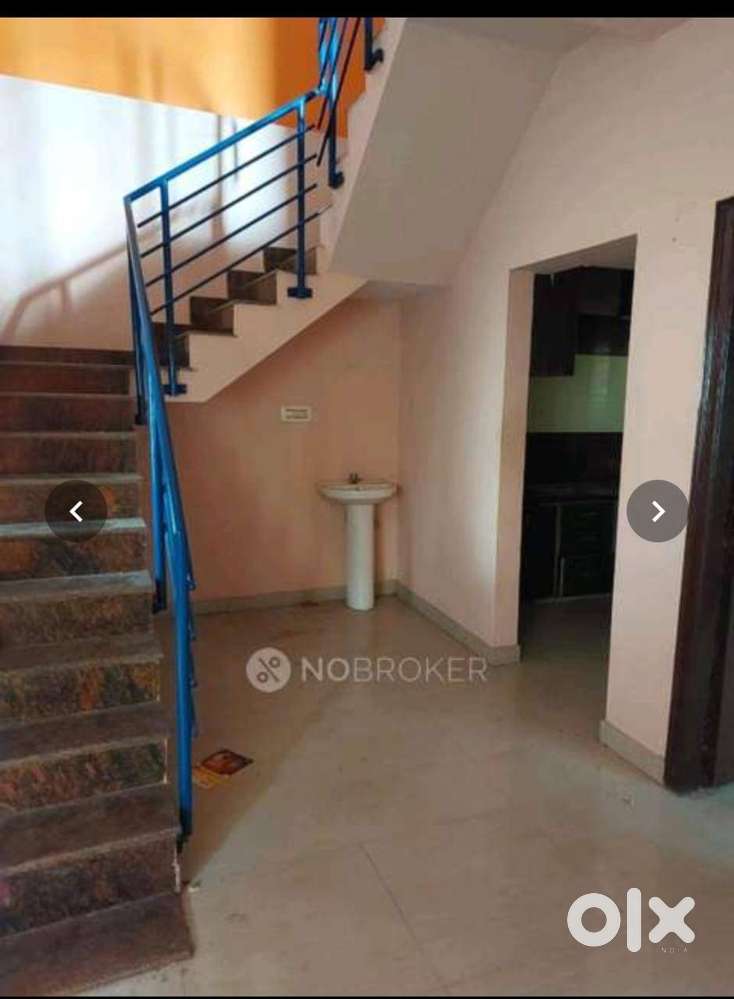 2BHK builder floor for LEASE in NRI layout - US0684