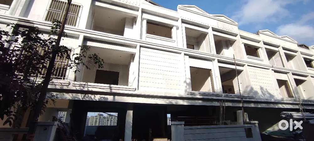 Bunglow 4Bed 2.90Cr NEAR HONDA SHOWROOM BAVDHAN