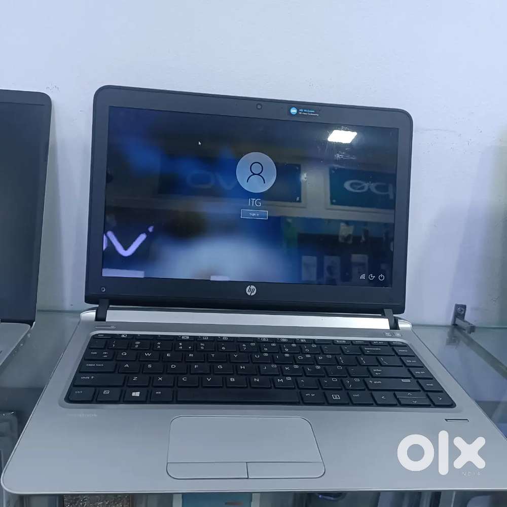 HP ProBook 430 G3
 *Intel Core i5 6 th Gen*
8 GB Ram 
256 GB SSD Nvme