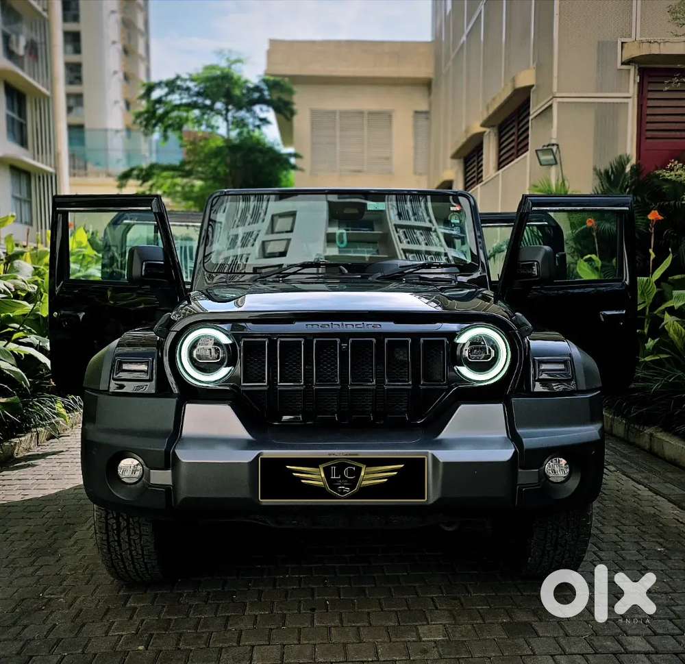 2024 Mahindra Thar roxx AX7L D AT