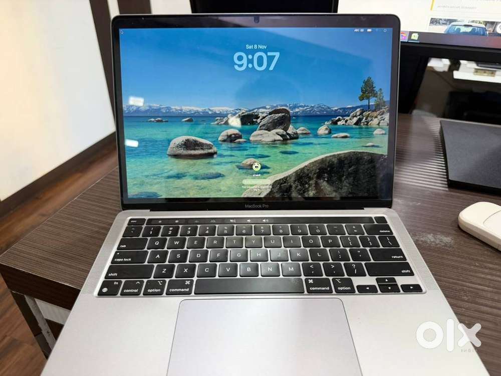 MacBook Pro 13-inch (M1 Chip, 8GB RAM) – Excellent Condition