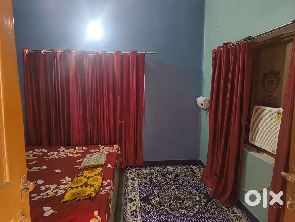 1 Furnished Room Set 50 meters from Medical Road