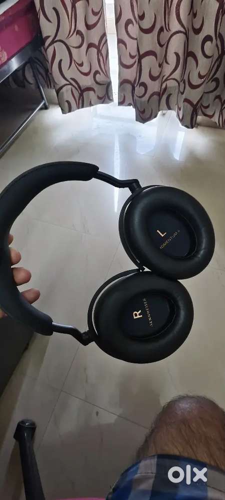 Sennheiser MOMENTUM 4 Wireless