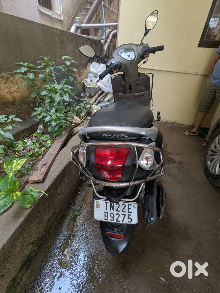 Scooty Zest 110 BS6 matte series