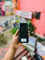 Xiaomi 13 pro 12/256 GB One line in display no other issues ( Black )