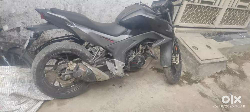 Honda hornet good condition
