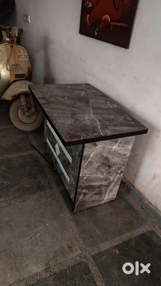 Computer Table