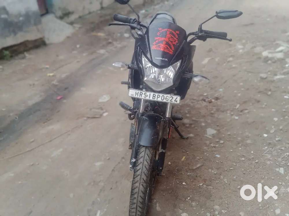 April 2017 model photo par number he