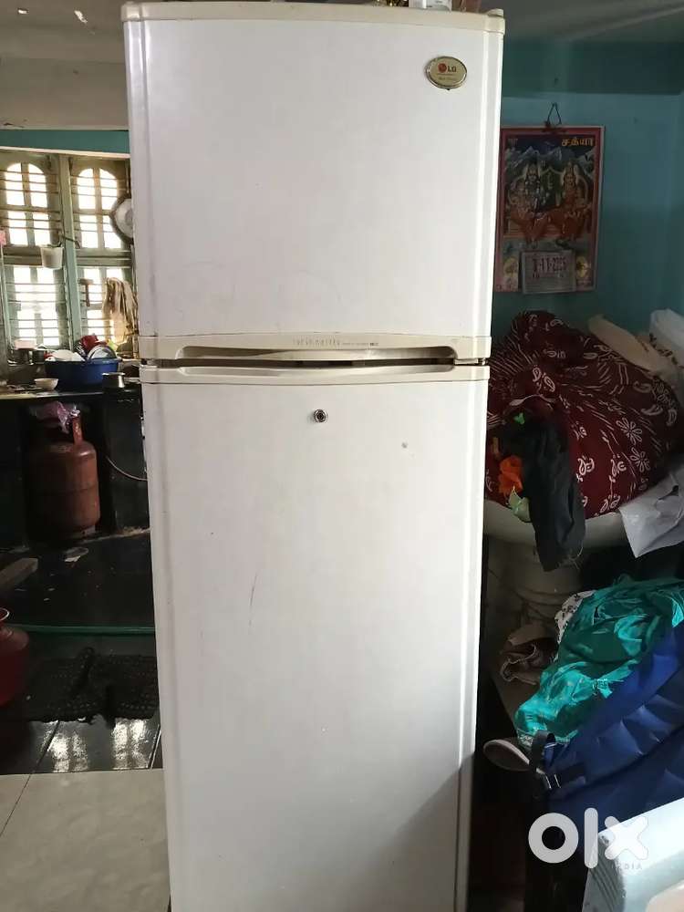 LG fridge in good condition