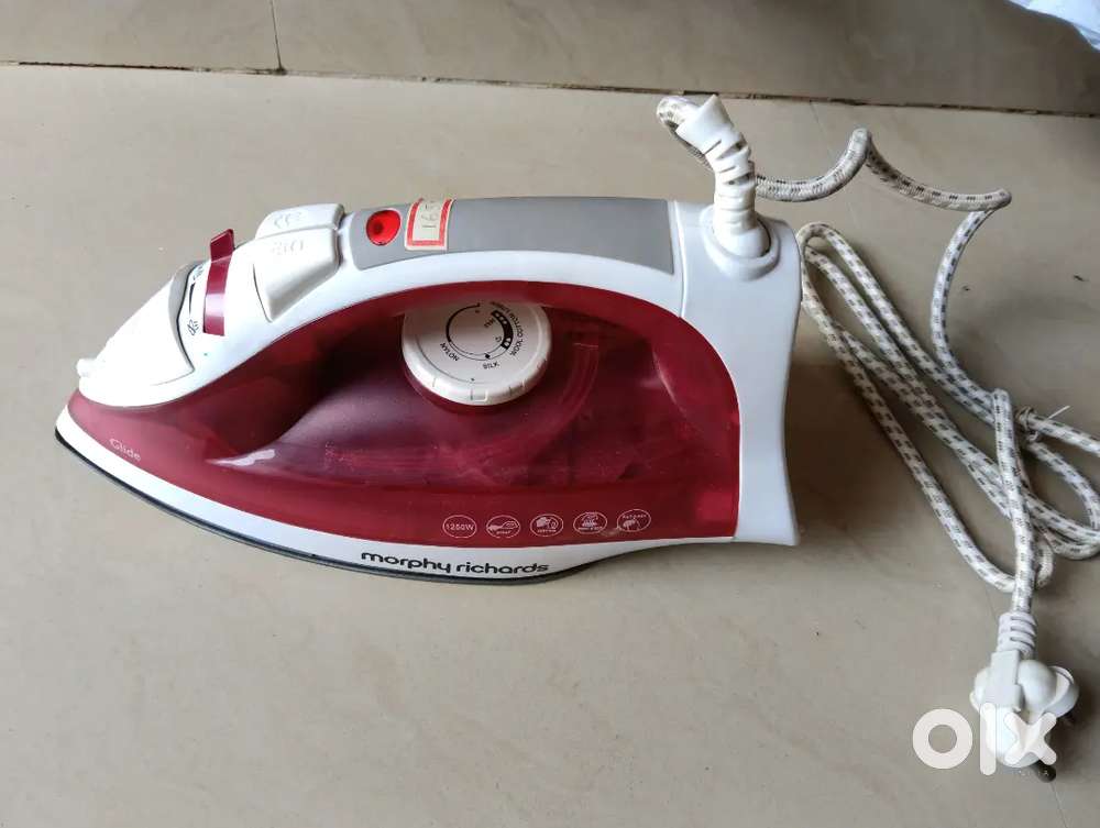 Morphy Richards Steam Iron