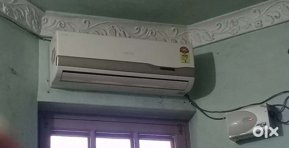 voltage ac 1 ton 5 star