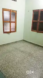 Room for rent only family yah girls ke liye hai