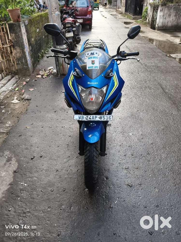 Very good condition Gixxer sf