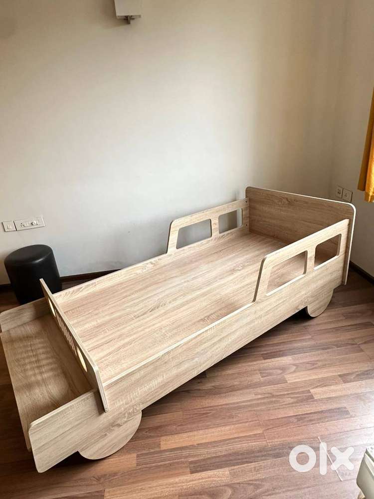 Durable Kids Bed - Jeep design, rounded edges