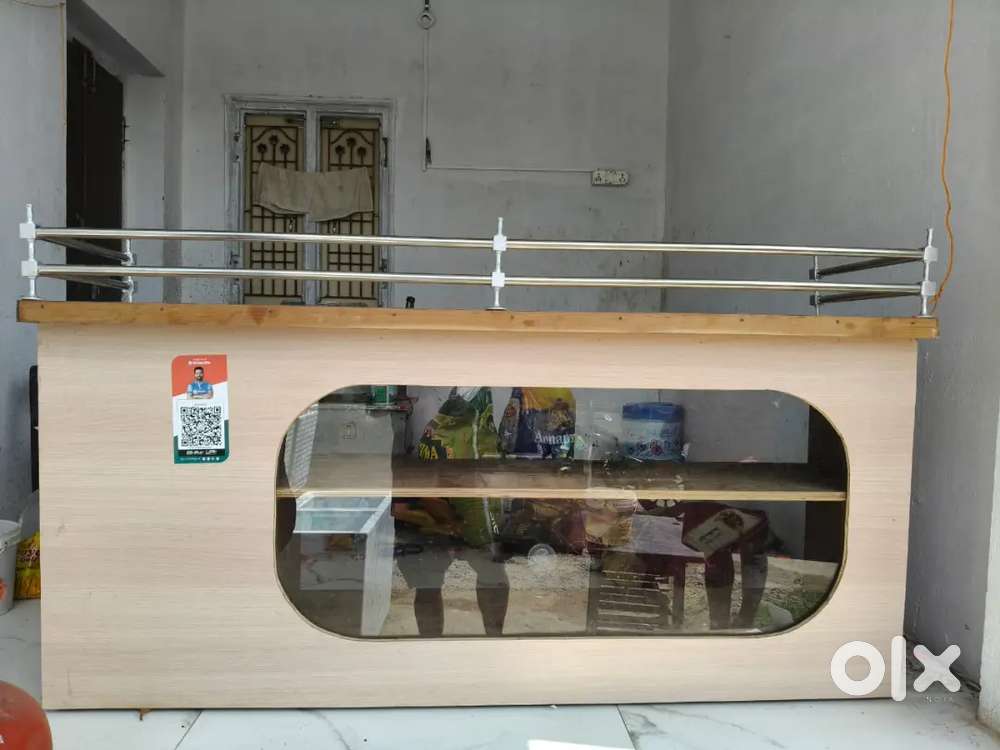 Shop counter