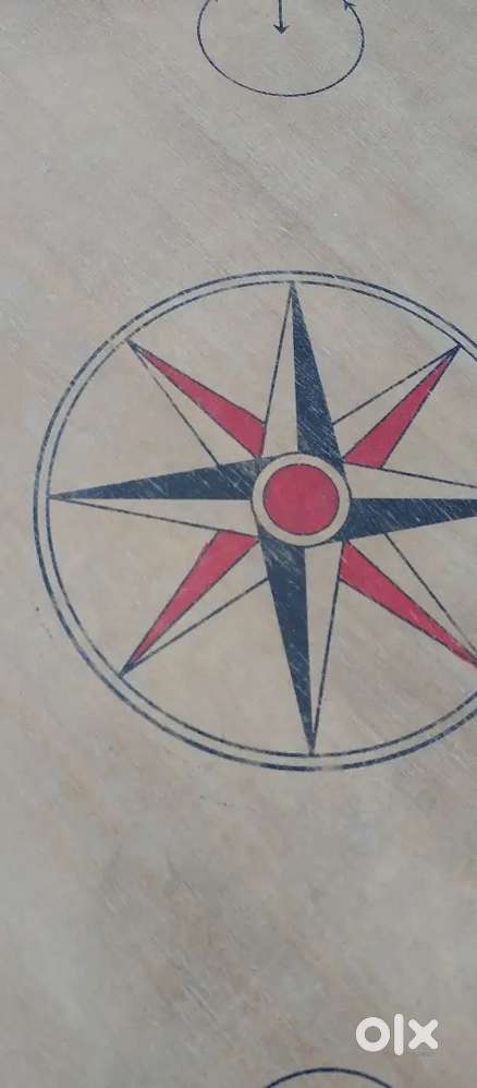 Carrom board