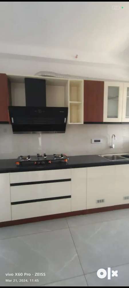 3bhk new semi furnished flat for rent at poojapura