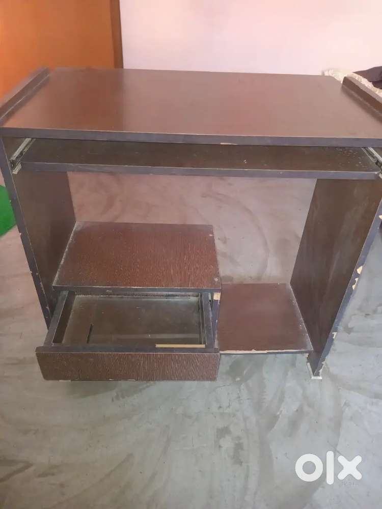 Computer Table