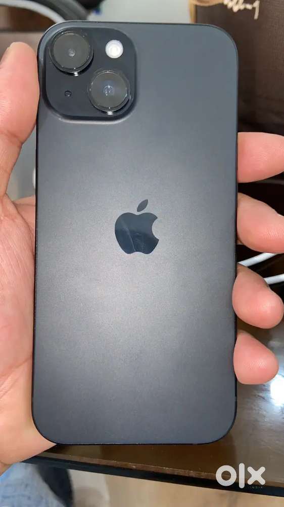 Get iPhone 15  refurbished modal in genuine price 256gb .