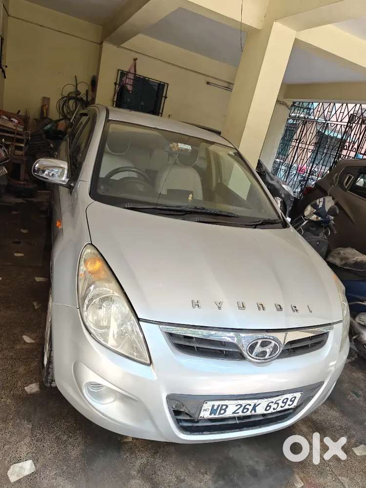 Hyundai i20,Petrol,Life time tax, insurance, pollution,cf all uptodate