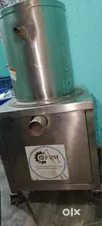 Garlic Pelling machine.