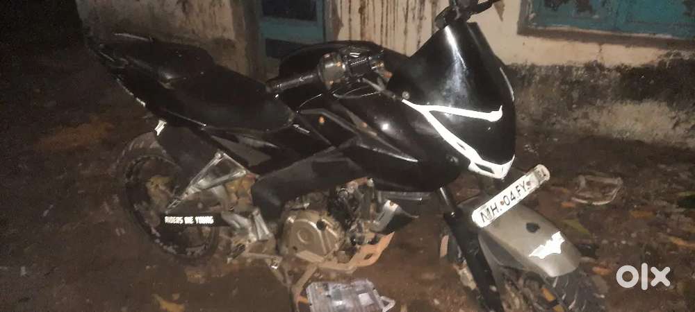 bike he  kuch kaam nhi he  miter lagane he bike all ok engine new
