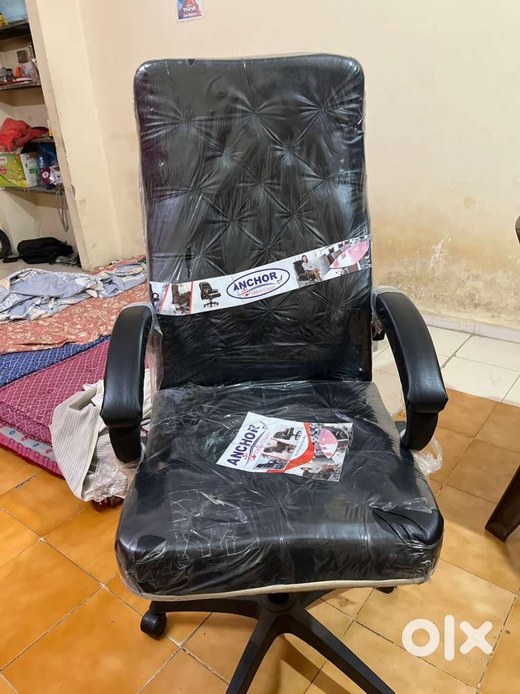 Revolving chair.