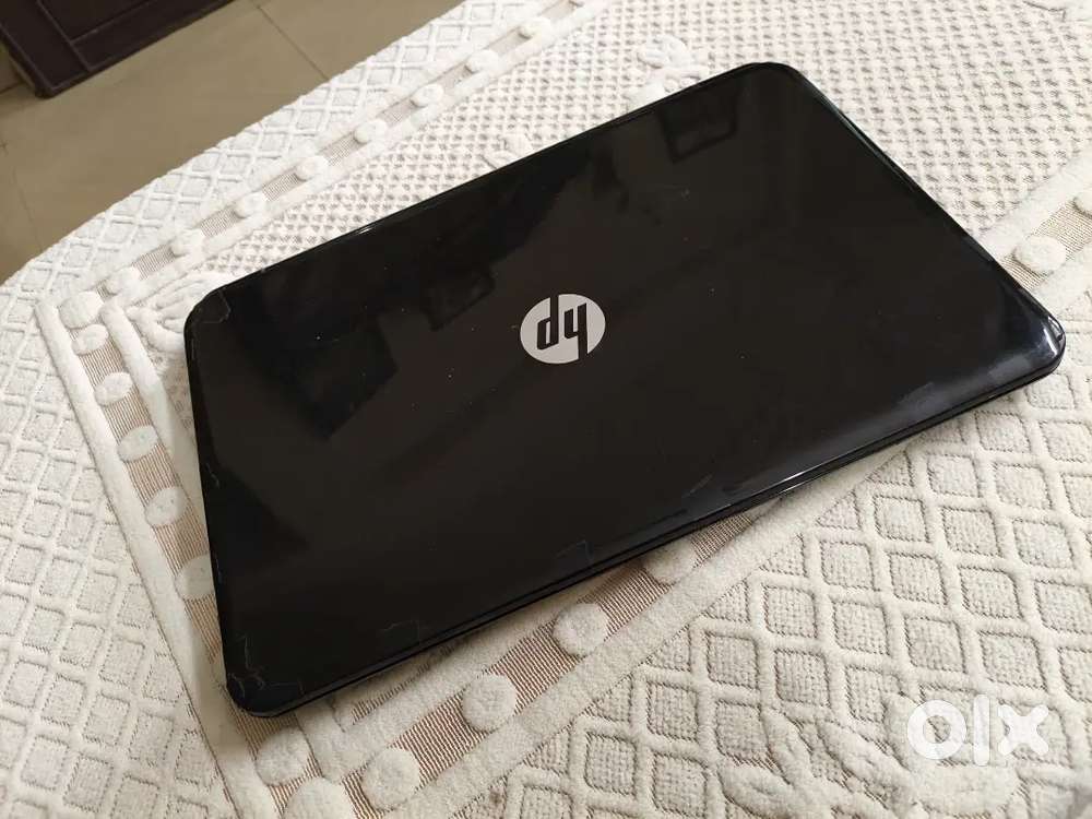 Hp laptop 4/320 gb with orginal box and charger