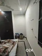 1  flatmate required