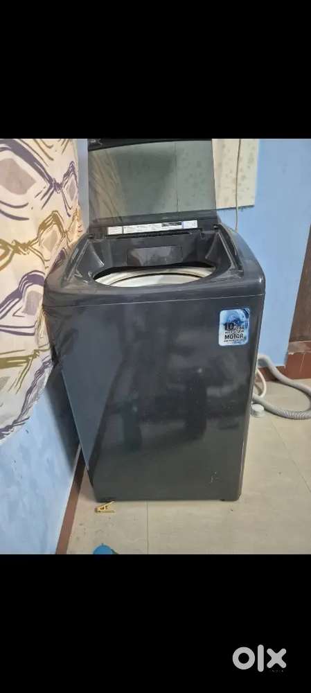 Good working washing machine and fridge