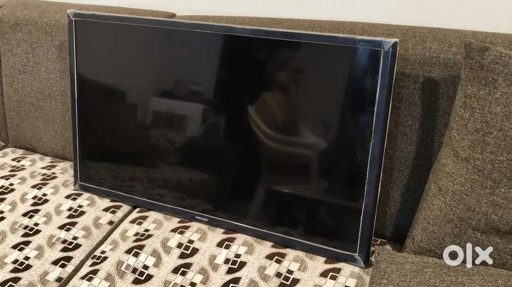 Samsung LED TV  32 inch (80cm) HD ready 4 star Working Condition