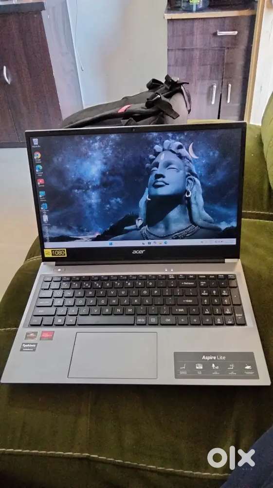 Laptop Acer with charger ,bill , bag ,