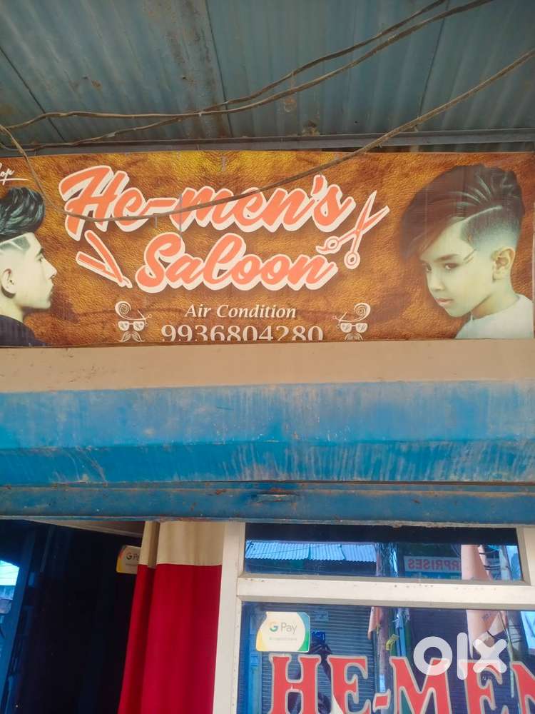 He mens saloon