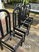 7x Black wooden chairs (without cushion)